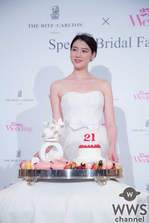 三吉彩花がウエディングドレス姿で涙のサプライズバースデー！「台本になかったので、どうしていいか・・・頭が真っ白です(笑)」