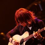 【ライブレポート】X JAPAN が2017年版新生『Tears』を披露！ アコースティックピアノのYOSHIKIと対照的にPATA SUGIZOがヘビーなギターアレンジで1万人のファンを魅了！