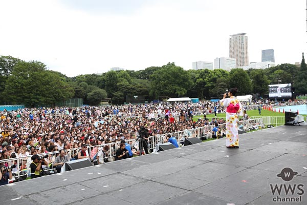 足立佳奈が浴衣姿で『神宮外苑花火大会』の神宮軟式球場でパフォーマンス！