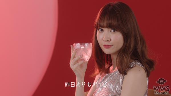 小嶋陽菜がアニメ『ママレード・ボーイ』の主題歌『笑顔に会いたい』の替え歌でAKB48卒業後初の歌声披露！