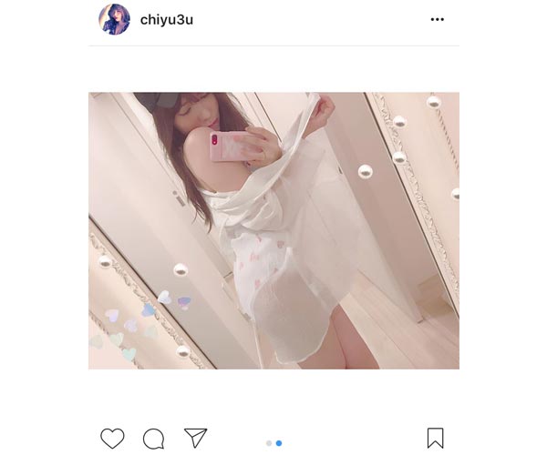 河西智美がセクシー＆キュートなハート柄の水着姿を披露！「かわいい天使」と歓喜の声！