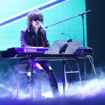 X JAPAN Toshlが『群青の夕暮れ』『Forever Love』を熱唱！関西コレクション2015 SPRING＆SUMMER