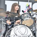 【ライブレポート】ガールズバンド・SILENT SIRENがLAKE STAGEに初登場！夏フェスファッションでキュートなパフォーマンスを披露！