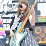 【ライブレポート】ガールズバンド・SILENT SIRENがLAKE STAGEに初登場！夏フェスファッションでキュートなパフォーマンスを披露！
