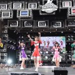 【ライブレポート】ももいろクローバーZが『氣志團万博2017』で躍動！重量あげ、氷柱割り、障害物競走と、ももクロ万博大盛況！
