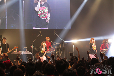 【ライヴ写真】PUFFYがAH!YEAH!OH!YEAH!2014でデビュー曲『アジアの純真』ほか６曲を熱唱！