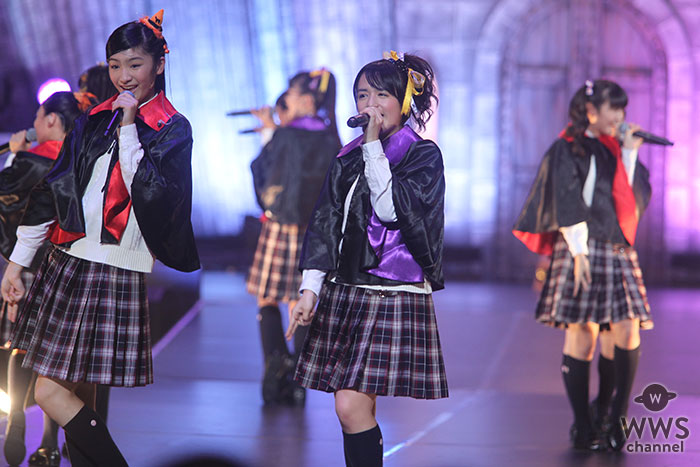 【写真特集】さくら学院がキュートなハロウィン仕様の制服衣装で元気いっぱいのライブパフォーマンス！