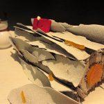 東京・日本橋にある、5つ星を受賞しているホテル『マンダリン オリエンタル 東京』。 2017年11月1日から、1階にある「ザ マンダリン オリエンタル グルメショップ」でクリスマススイーツの予約受付が開始される。