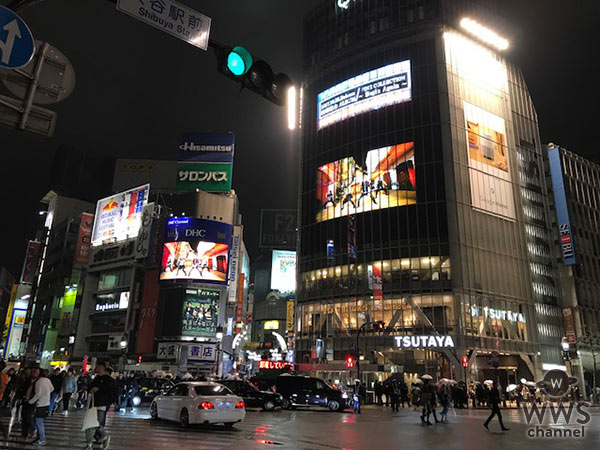 東方神起がハロウィンで盛り上がる渋谷の街をジャック？！大型5面ビジョンを1時間ジャックOA！