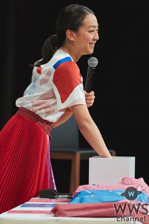 浅田真央が自身の軌跡を追った映像集の発売記念イベント開催！「こういうイベントはずっとやりたかった。」