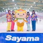 狭山スキー場に色鮮やかなスキーウェアで可愛いすぎる公式モデルの女子大生達が登場！「￼￼いっぱいスキー・スノボーを 楽しみたいと思います。」