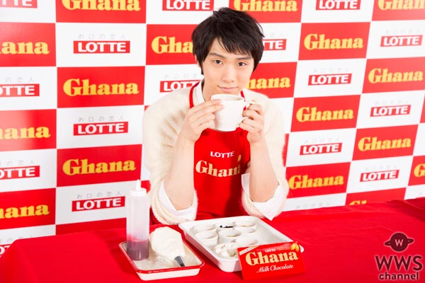 羽生結弦がエプロン姿でオリジナルホットチョコレートづくりに挑戦！「ほっとします・・・ホットチョコだけに（笑）」