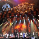 HYDE、清春、kyo（D’ERLANGER）の豪華共演！VAMPS主宰『HALLOWEEN PARTY 2017』初日はロック史に残る夢のステージ！