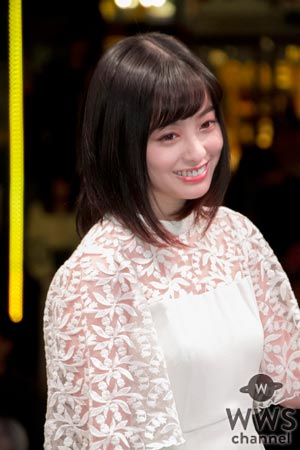 橋本環奈が天使の様な純白の衣装で初のイルミネーション点灯式に挑戦！「まさか自分が出来るとは思ってもみなかった」