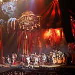 MIYAVI、HYDEの競演!VAMPS主宰『HALLOWEEN PARTY』2日目に迫真のギターとボーカルのバトル!