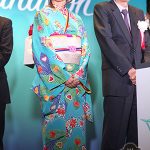 倉木麻衣が和のテイストの着物姿で羽田空港点灯式に登場！