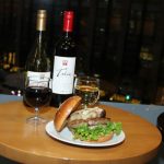 フレッシュネス史上、最高級バーガー「スペシャルポルチーニトリュフチーズバーガー」を日比谷店で 12 月 14 日(木) 17 時~限定販売！