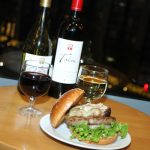 フレッシュネス史上、最高級バーガー「スペシャルポルチーニトリュフチーズバーガー」を日比谷店で 12 月 14 日(木) 17 時~限定販売！