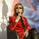 YOSHIKIがクリスマスに六本木でトークショー開催！ 「クリスマス・イブは友達のLUNA SEAのライブを見に行きました。静かにドラムを叩くわけにはいかない・・・」鉄拳がスペシャルゲストで登場しYOSHIKIを描いた画をプレゼント！？