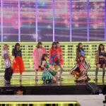 E-girlsがNHK紅白の最終日リハーサルで美脚をお披露目！個性豊かなキラキラ衣装で華やかに魅せる！