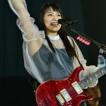 【ライブレポート】miwaが涙の熱唱！溢れる想いで『COUNTDOWN JAPAN 17/18』を魅了！