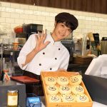 【動画】女優・深川麻衣が可愛すぎるパン屋店員姿で登場！神接客と話題に！