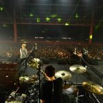 10-FEETがCOUNTDOWN JAPAN 17/18の2日目、EARTH STAGEのトリで登場! 東京スカパラとのコラボ含め、持ち時間を目一杯使って届けた曲数は、まさかの全12曲!