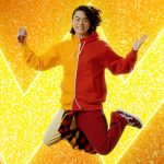 「ファンタ宣伝部長」菅田将暉が一人に二つの能力が宿った“ダブルマサキ”に変身「Wジャンプ」でテレポーテーション！新TVCM『ファンタ ゴールデンアップル &パワー ダブルマサキ』篇