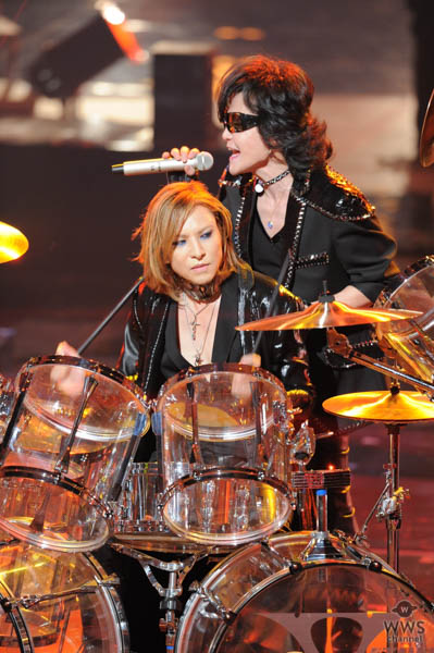 ＜コメント掲載＞YOSHIKI 紅白のステージで遂に奇跡の復活！ ドラムサプライズ披露で会場中のみならず日本中が大興奮！！「来年も僕たちは前に向かって突き進んでいくつもり」