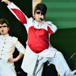 【ライブレポート】氣志團「お前らにとってお年玉的存在」EARTH STAGEのトリで新年GIG！ COUNTDOWN JAPAN 17/18で『One Night Carnival』や他アーティスト風アレンジ曲も披露！