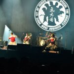 【ライブレポート】氣志團「お前らにとってお年玉的存在」EARTH STAGEのトリで新年GIG！ COUNTDOWN JAPAN 17/18で『One Night Carnival』や他アーティスト風アレンジ曲も披露！