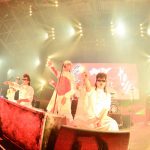 【ライブレポート】氣志團「お前らにとってお年玉的存在」EARTH STAGEのトリで新年GIG！ COUNTDOWN JAPAN 17/18で『One Night Carnival』や他アーティスト風アレンジ曲も披露！