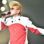 【ライブレポート】氣志團「お前らにとってお年玉的存在」EARTH STAGEのトリで新年GIG！ COUNTDOWN JAPAN 17/18で『One Night Carnival』や他アーティスト風アレンジ曲も披露！
