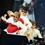 【ライブレポート】氣志團「お前らにとってお年玉的存在」EARTH STAGEのトリで新年GIG！ COUNTDOWN JAPAN 17/18で『One Night Carnival』や他アーティスト風アレンジ曲も披露！