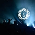 【ライブレポート】氣志團「お前らにとってお年玉的存在」EARTH STAGEのトリで新年GIG！ COUNTDOWN JAPAN 17/18で『One Night Carnival』や他アーティスト風アレンジ曲も披露！