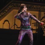 【ライブレポート】Miracle Vell Magicが紫のモビールスーツでクールなパフォーマンスを披露！「ディズニーの映画や音楽が私の人生の真ん中にありました。」