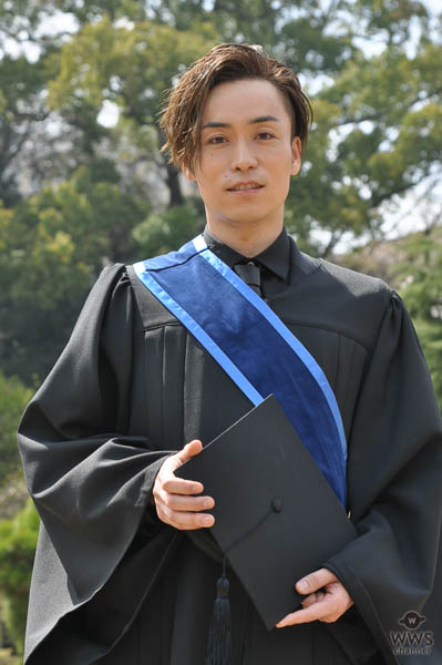 EXILE TETSUYA 早稲田大学大学院を卒業し、大隈講堂をバックに登場！