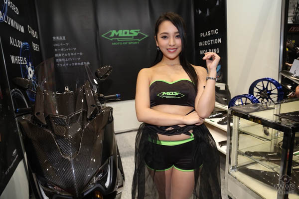 【写真特集】華やかでセクシーなコスチュームのコンパニオンが登場！＜第45回東京モーターサイクルショー＞