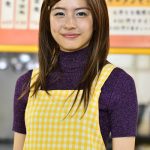 佐久間由衣がトレードマークの黒髪のショートカットを封印！ 長い茶髪のギャルメイクに挑戦し、「ありがたい経験」 「過去と現在がつながることで、それぞれが変わっていく切なさ。 最初から最後までしっかり見てほしい」とアピール！