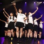 3rdシングル「手遅れcaution」リリース 記者会見 スペシャルゲスト柳沢慎吾と=LOVEが 新曲「手遅れcaution」の “サイレン”ダンスでコラボレーション