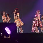 【ライブレポート】夢みるアドレセンス、ストリートファッションを着こなし東京ストリートコレクションで全力ダンス！『桜』の振り付けでキュートな旗揚げゲーム？！