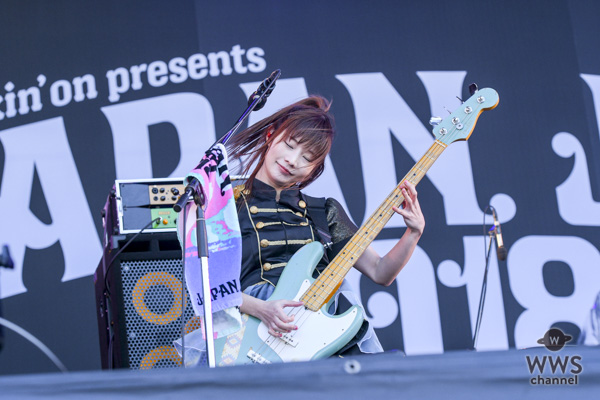 【ライブレポート】実力派ガールズロックバンド・SILENT SIRENがJAPAN JAM 2018のトップバッターで登場！新曲『天下一品のテーマ』では威勢よく「ラッシャイ！」の掛け声で会場を一体に！