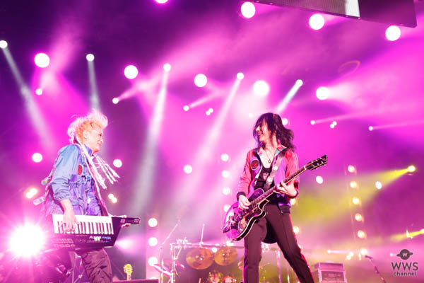 【ライブレポート】hide with Spread Beaverが黄昏時に起こした奇跡。 hideがそこにいるかのような夢の生ステージに会場は歓喜繚乱！