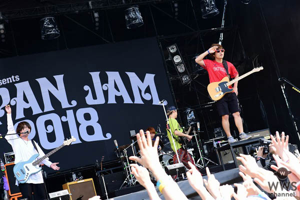 【ライブレポート】KEYTALK、JAPAN JAM 2018で『Summer Venus』含む全9曲披露！寺中、「さぁさぁさぁ、両手を空に掲げてー！」SKY STAGE会場全員が青空を仰ぐ！