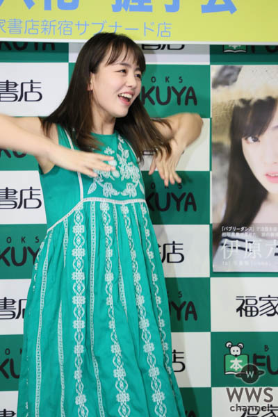 伊原六花が19歳の誕生日に写真集発売会見！ ファースト写真集の出来は「100万点です！！」チャームポイントは「腹筋」！？