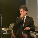 【ライブレポート】浅岡雄也(ex.FIELD OF VIEW)が貫禄のあるオーラと圧倒的な歌唱力でCALDERA SONICに登場！人気曲「DAN DAN 心魅かれてく」も披露！