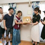 〜おのののかと、一緒に乾杯！ビアガールが“神泡”の「ザ・プレミアム・モルツ」をあなたの元にお届け。〜