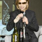 YOSHIKI、ワインの出来に「間違いなく一流」！「Y by Yoshiki」新作発表会に登場！！