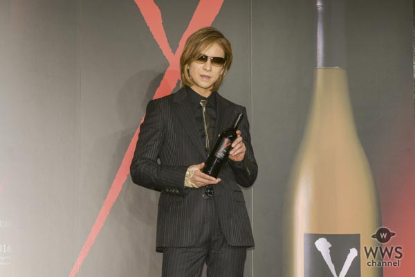 YOSHIKI、ワインの出来に「間違いなく一流」！「Y by Yoshiki」新作発表会に登場！！