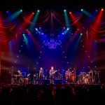 AKIHIDE、7月5日にマイナビBLITZ赤坂で行われた「AKIHIDE MUSIC THEATER -Electric Wonderland-」公演のライブレポート！